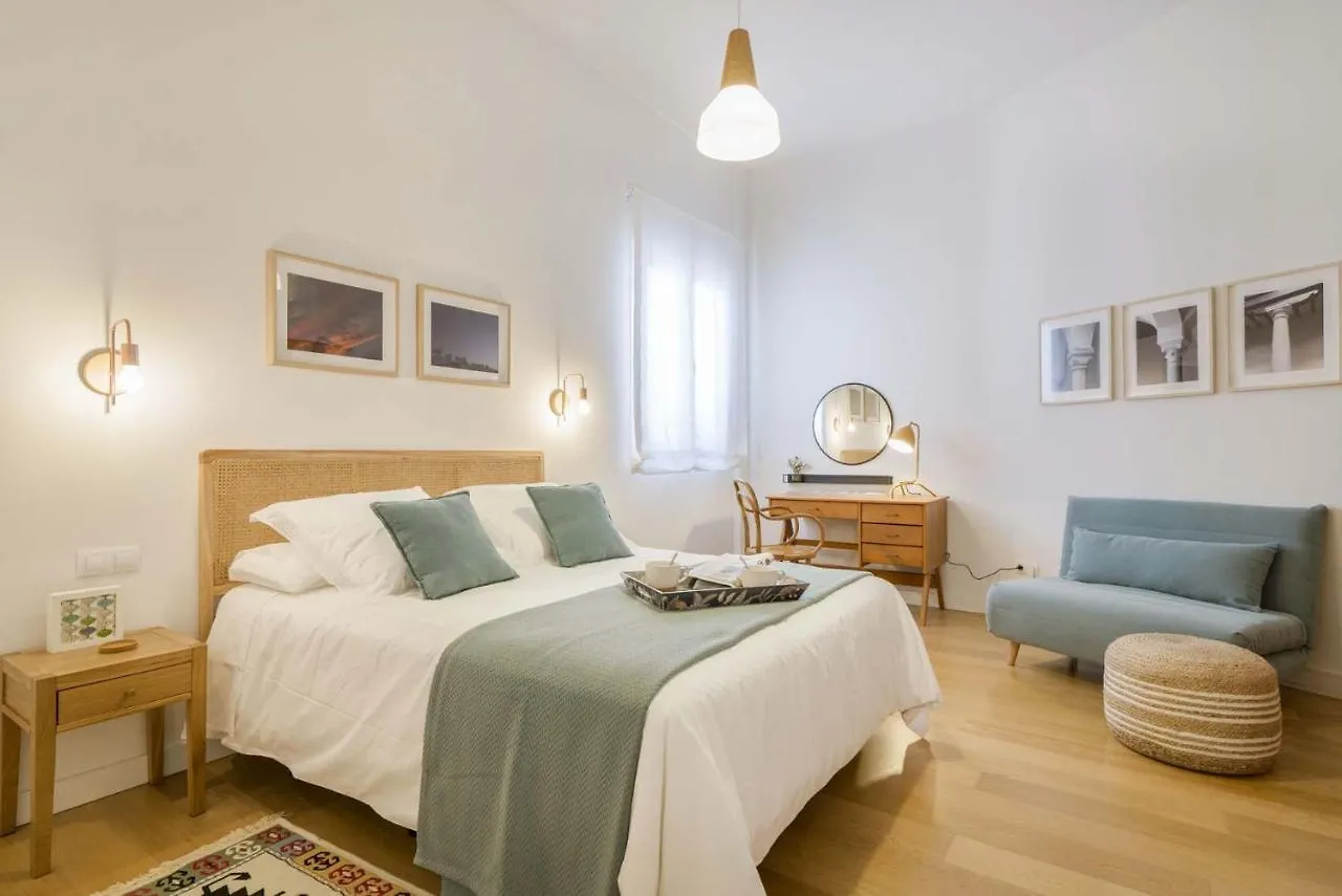 Larios Suites In Malaga By Solaga Holiday Homes Spanien